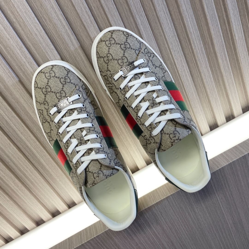 G*u*i casual shoes